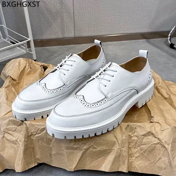 Бели мъжки модел обувки с перфорации тип 