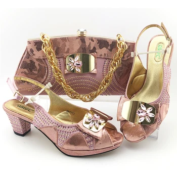 Италиански дизайн в нигерия стил и Модни дамски обувки и чанта в тон, украсени с пайети и метални розов цвят
